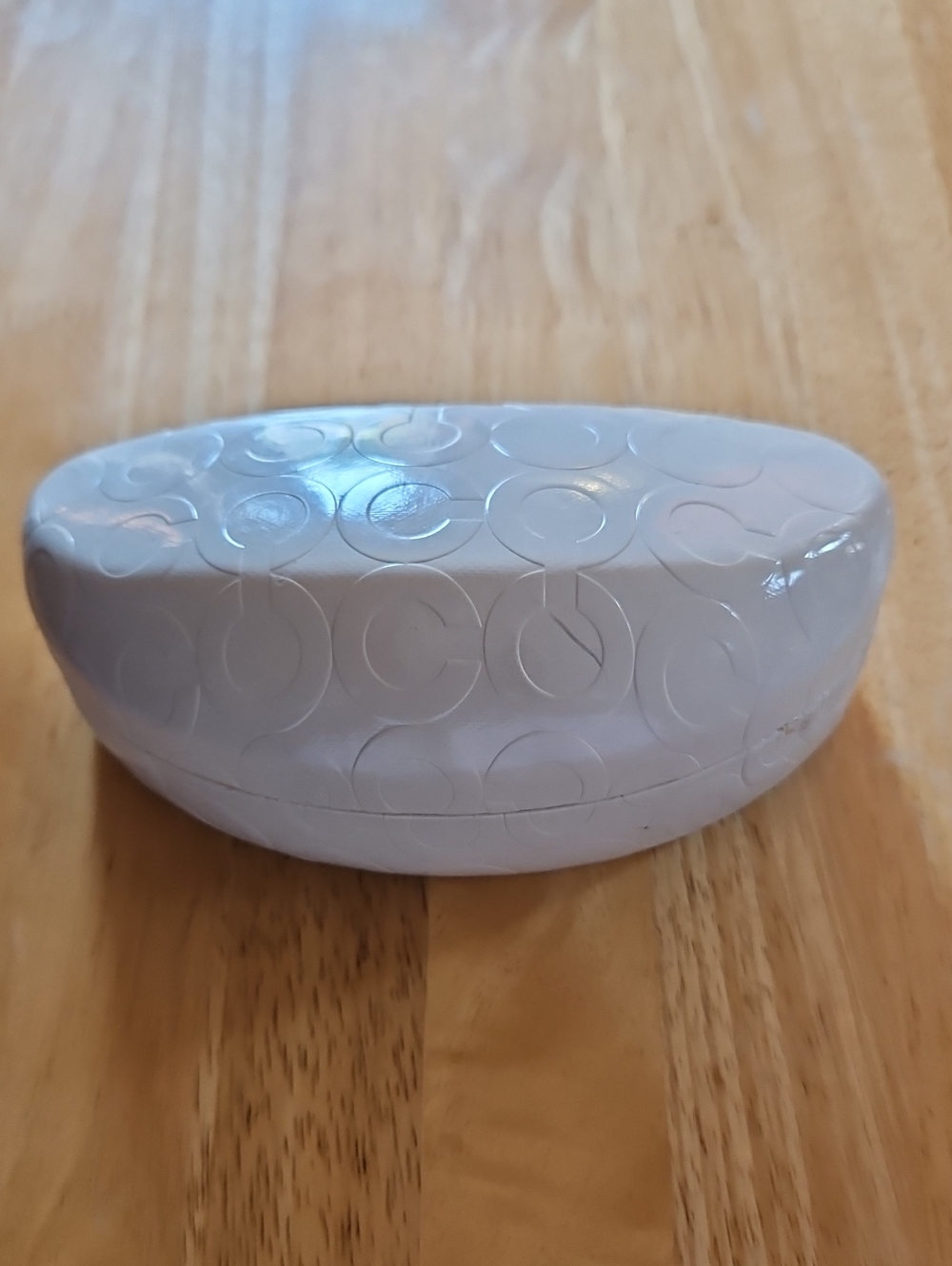 Coach White Embossed Signature Hard Sunglasses Case - Picture 1 of 8